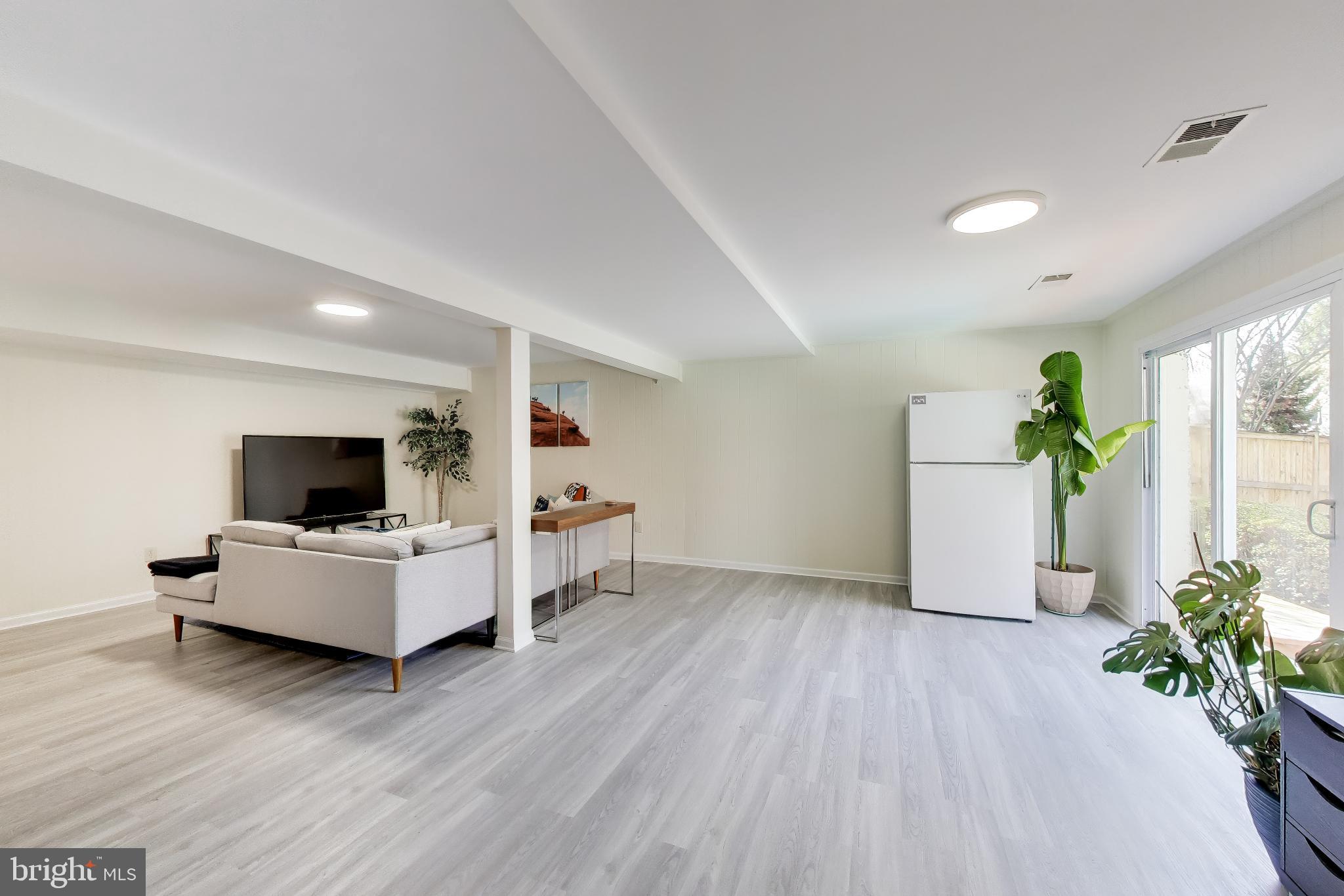 GEORGE MASON FOREST - Residential