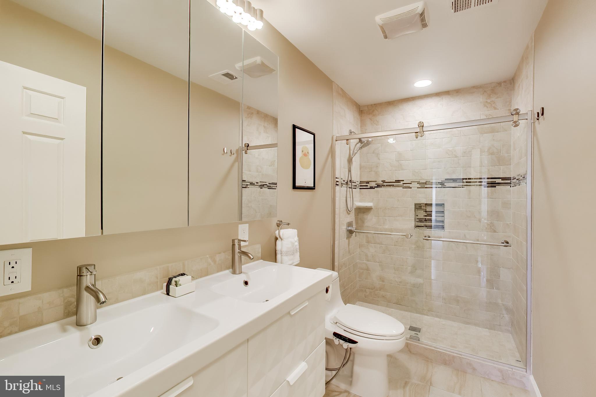 GEORGE MASON FOREST - Residential