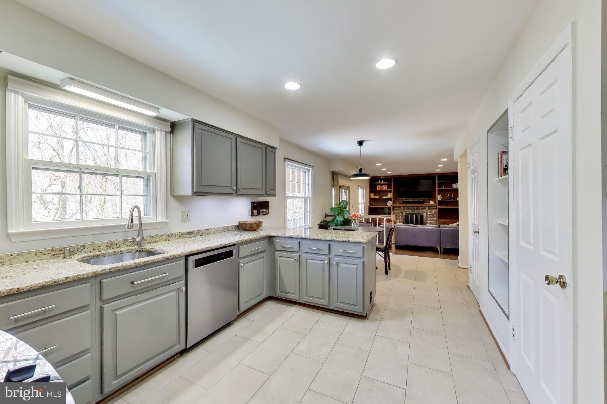 GEORGE MASON FOREST - Residential