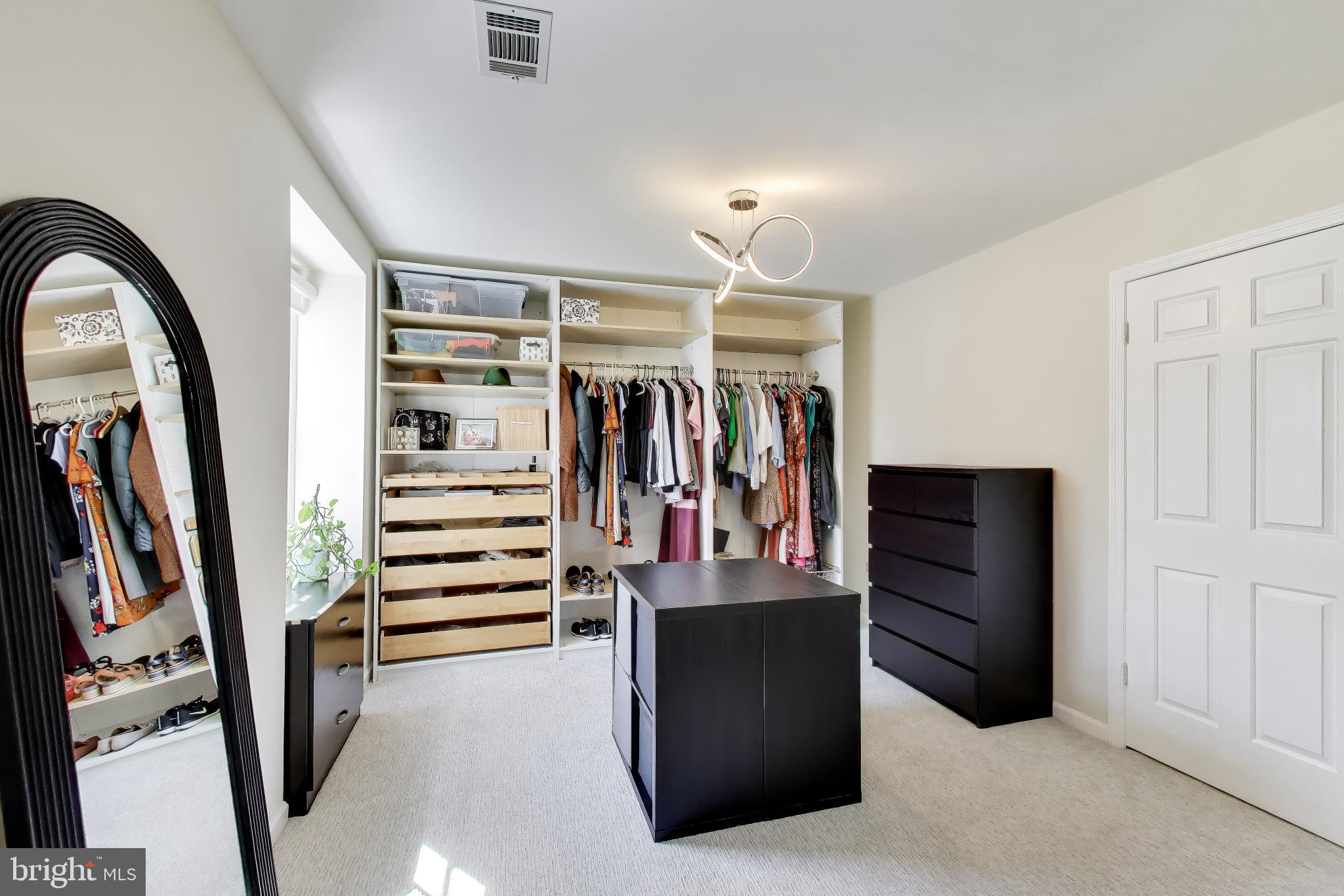 GEORGE MASON FOREST - Residential