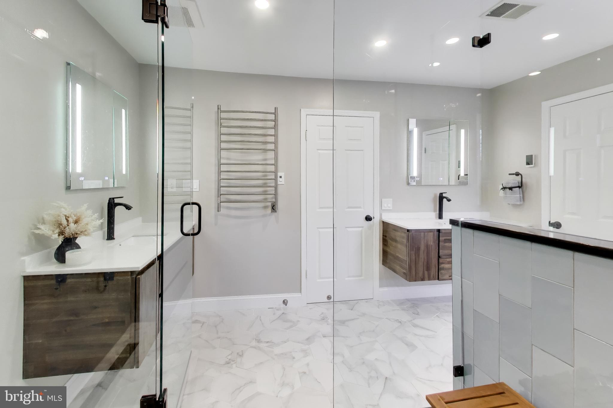 GEORGE MASON FOREST - Residential