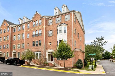 15052 LEICESTERSHIRE STREET WOODBRIDGE VA 22191