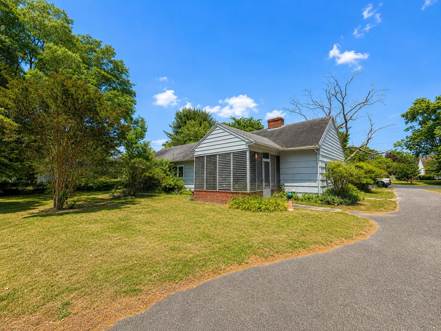 304 WYMAN DRIVE