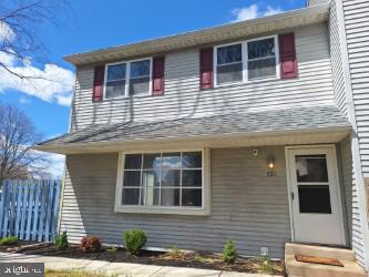 🏡 Just Listed in Lansdale! Welcome to 721 Girard Avenue
📍 Lansdale, PA 19446
Step into comfort and convenience with this move-in ready 2-bedroom, 1.5-bath home located in a welcoming and well-connected Lansdale neighborhood.
✨ Property Highlights:
- Bright, spacious layout with updates throughout
- Modern kitchen and bathrooms
- Private yard – ideal for relaxing or entertaining
- Ample storage and flexible living space
🚌 Commuter Friendly:
- Minutes from SEPTA Lansdale Station (easy access to Philadelphia)
- Quick drive to I-476 and other major routes
- Approx. 40 minutes to Philadelphia International Airport
🌳 Community Perks:
- Close to local parks, including Hancock Street Park
- Nearby shopping, dining, and everyday conveniences
- Part of the North Penn School District
- Served by SEPTA bus routes for added accessibility
Whether you're a first-time homebuyer, growing household, downsizing, or simply looking for a fresh start, this home offers a flexible and welcoming space for a wide variety of lifestyles.
📞 Reach out today to schedule your private tour or to learn more. All are welcome—this home is ready for its next chapter!
#LansdaleHome #ForSalePA #InclusiveLiving #NorthPennSchools #MoveInReady #RealEstatePA #SEPTAaccess #CommunityLiving #WelcomeHome