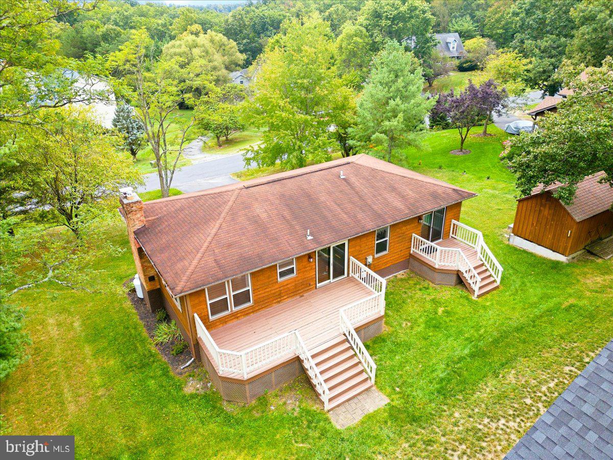 409 SUNSET CIRCLE