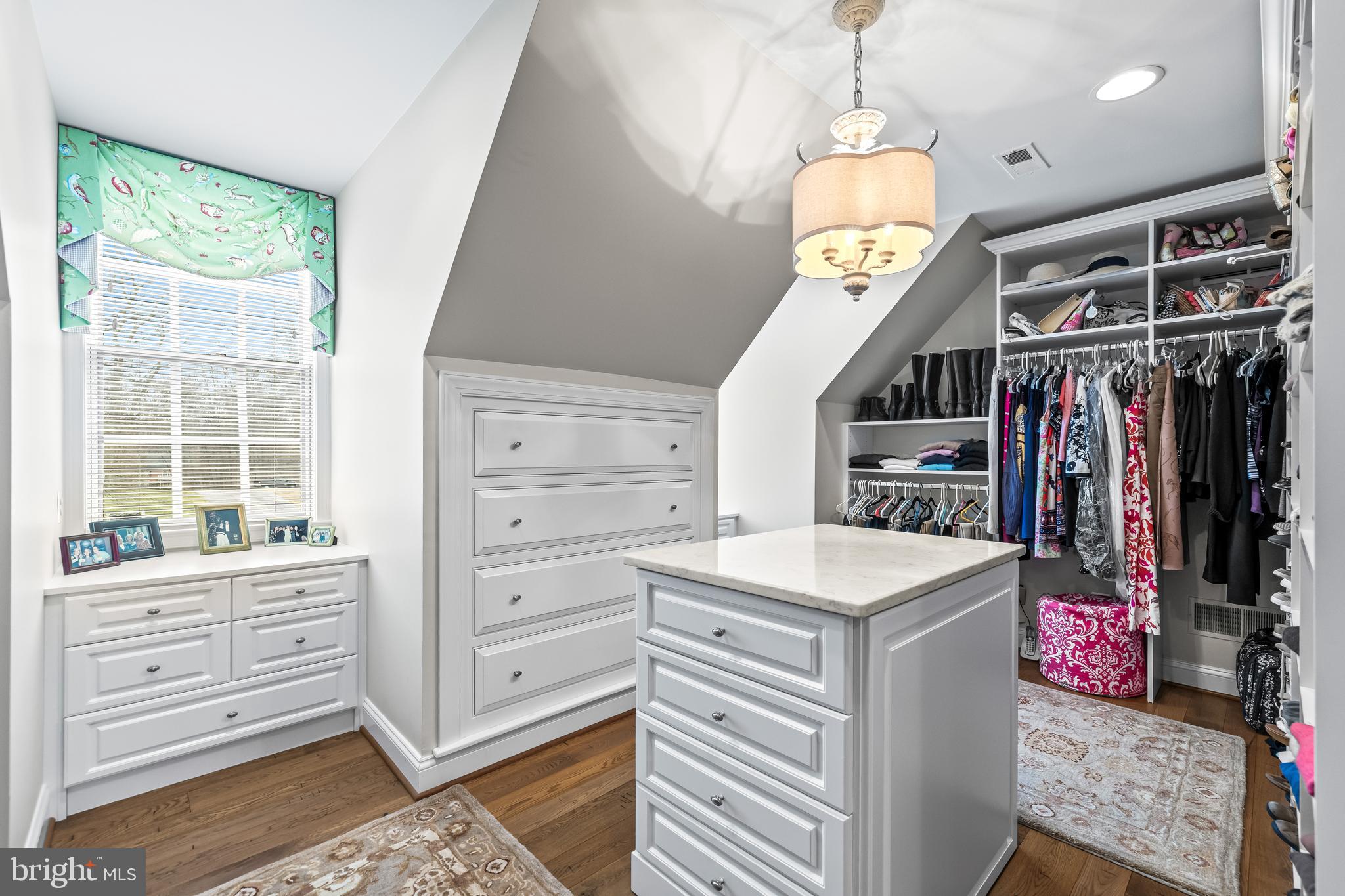 SPRINGHILL FARMS - Residential