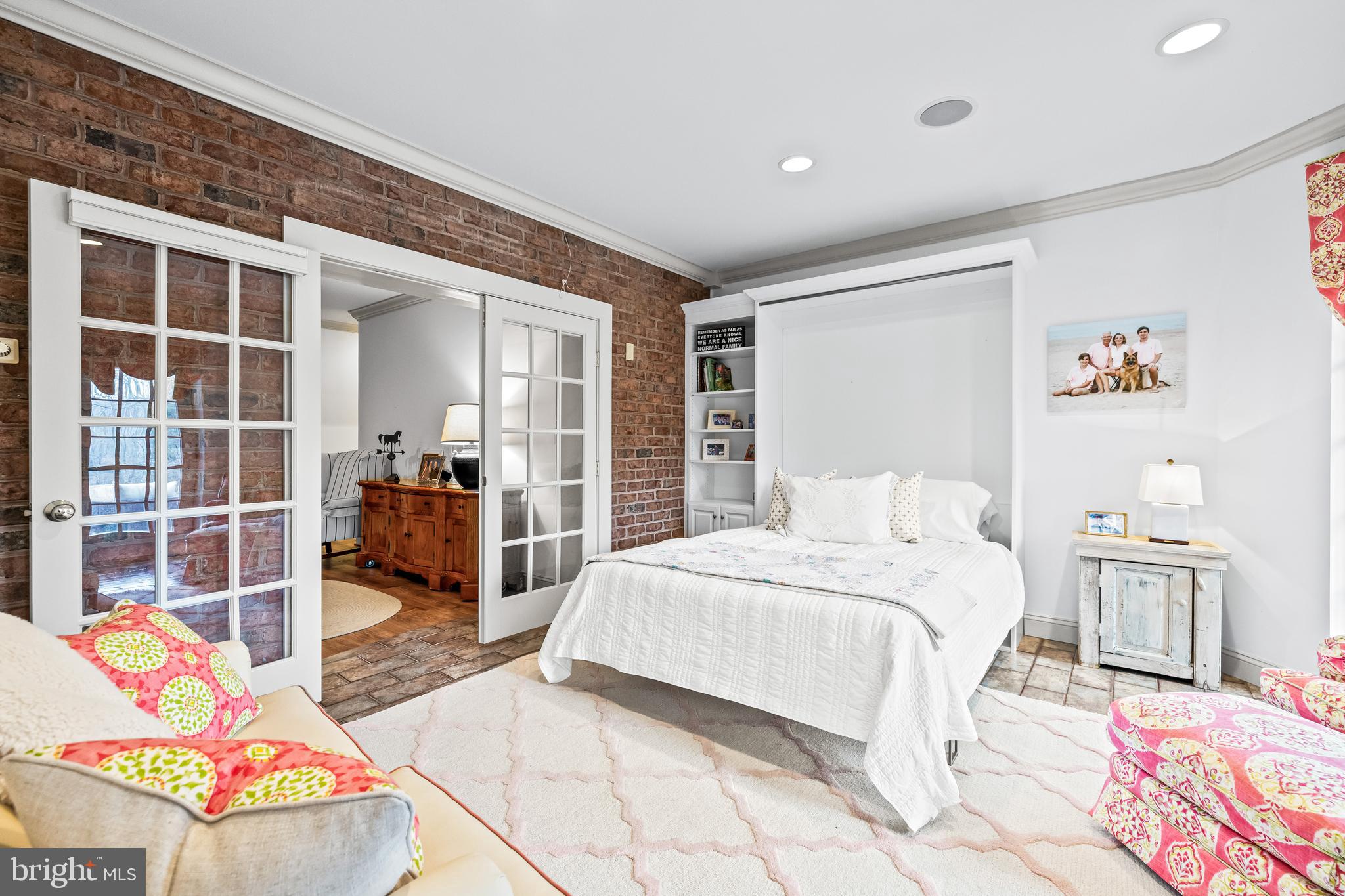 SPRINGHILL FARMS - Residential