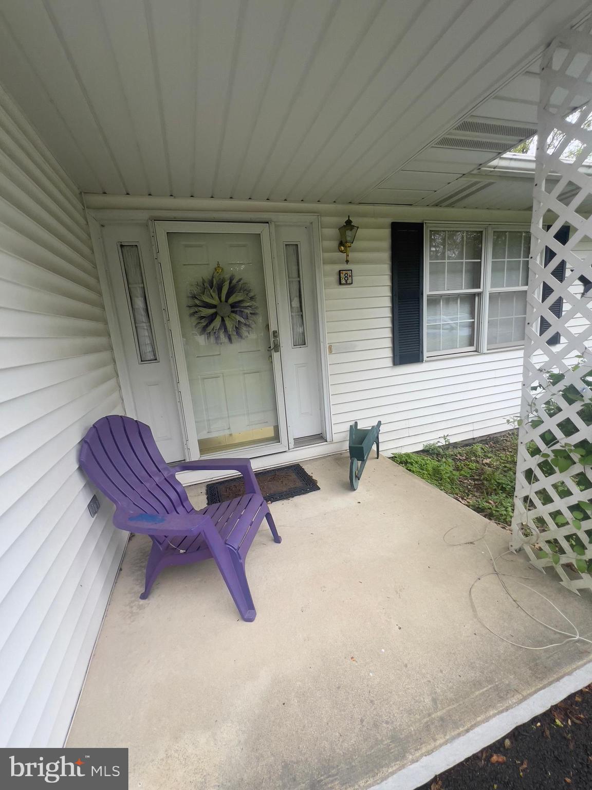 8 CEDAR ROAD