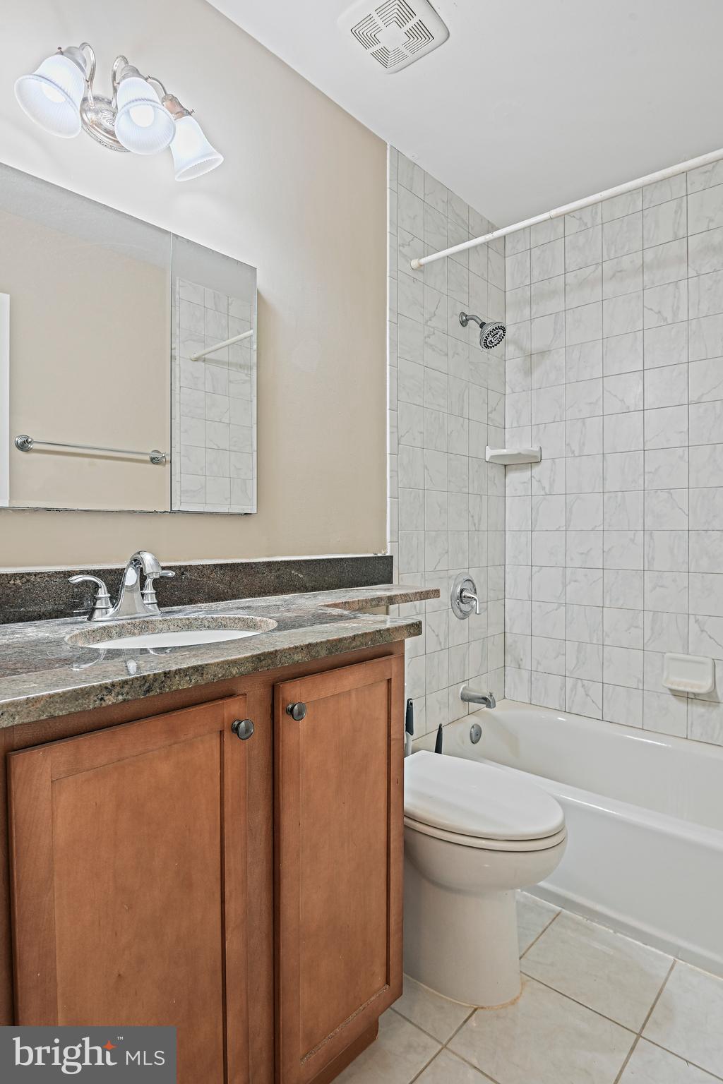 REFLECTION LAKE - Residential