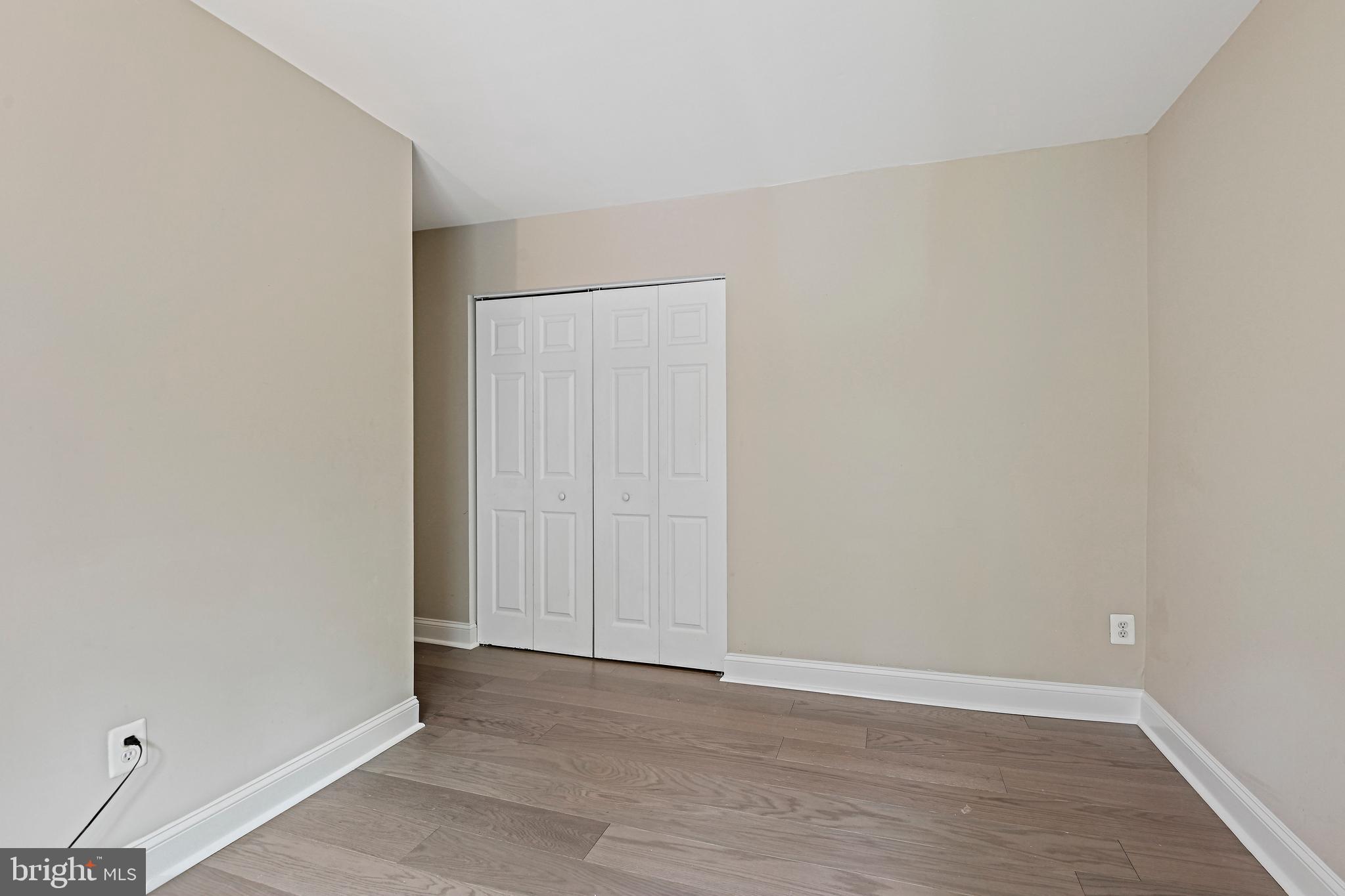 REFLECTION LAKE - Residential