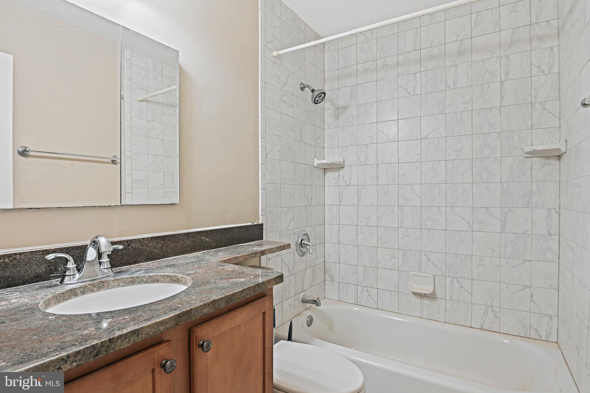 REFLECTION LAKE - Residential