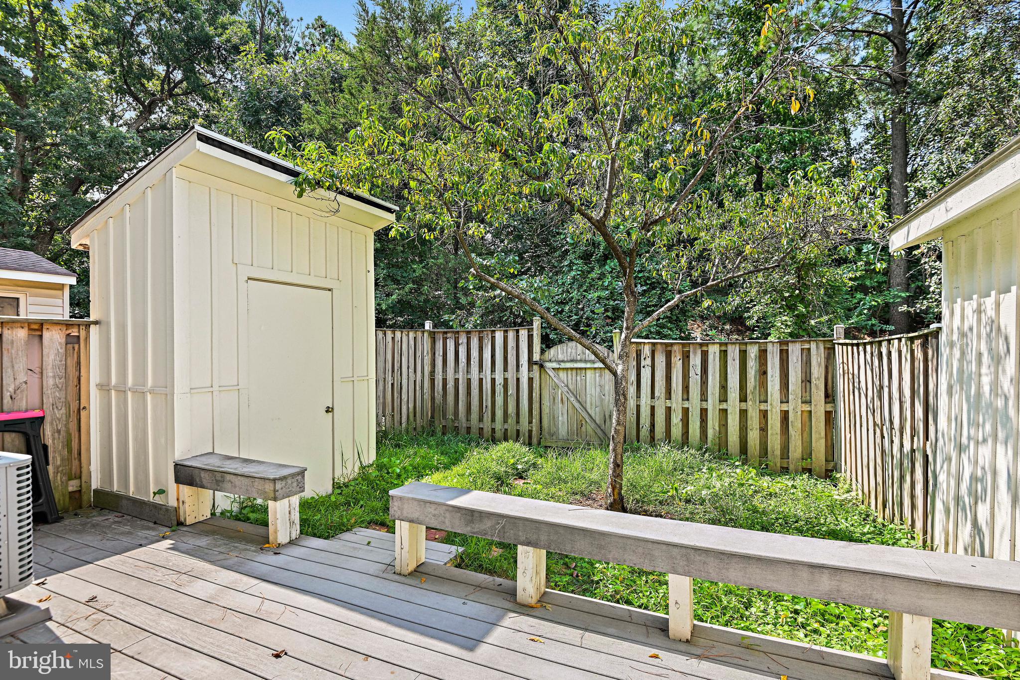 REFLECTION LAKE - Residential