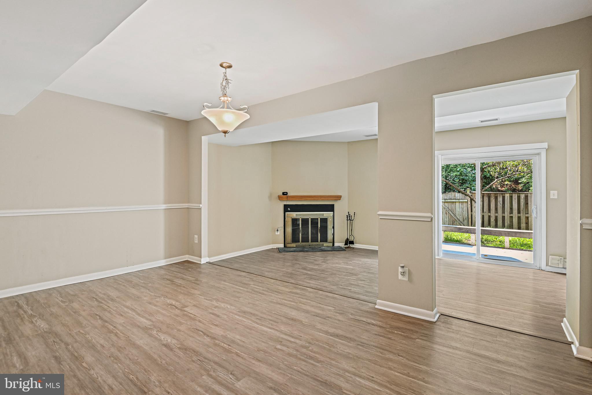 REFLECTION LAKE - Residential