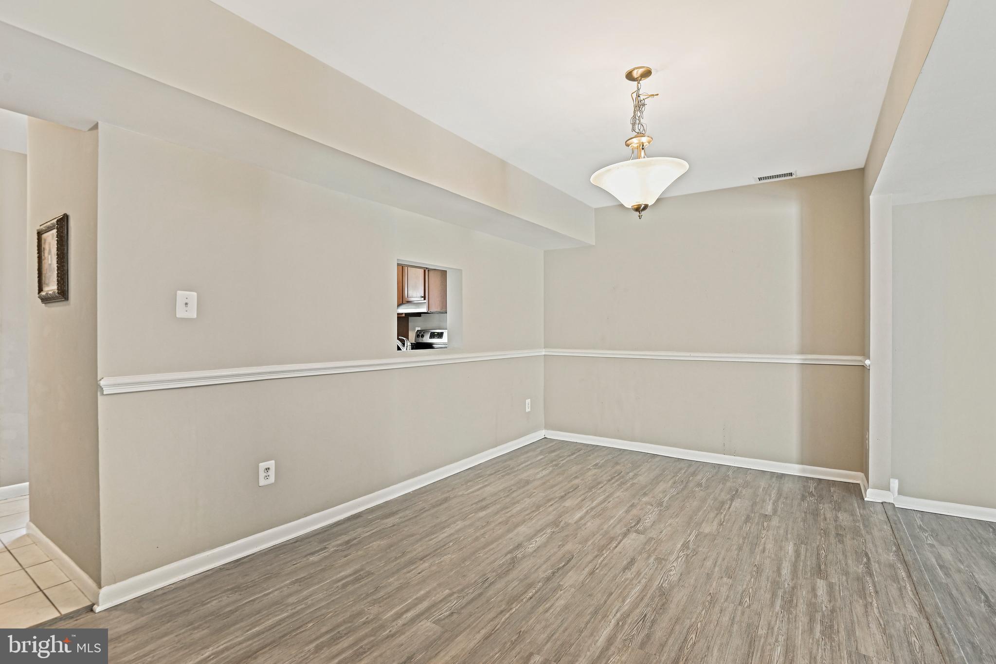 REFLECTION LAKE - Residential