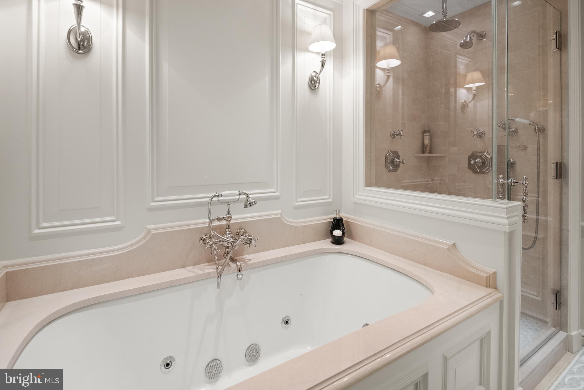 WEST END - Residential