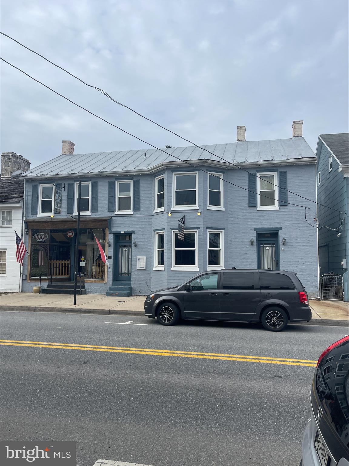 111-113 E MAIN STREET E