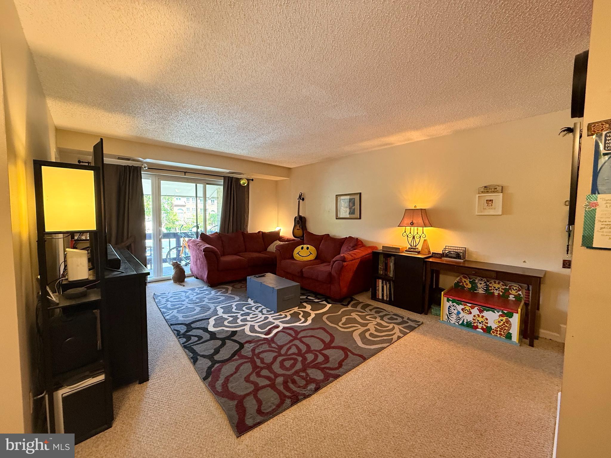 VISTAS OF VIENNA CONDOMINIUMS - Residential