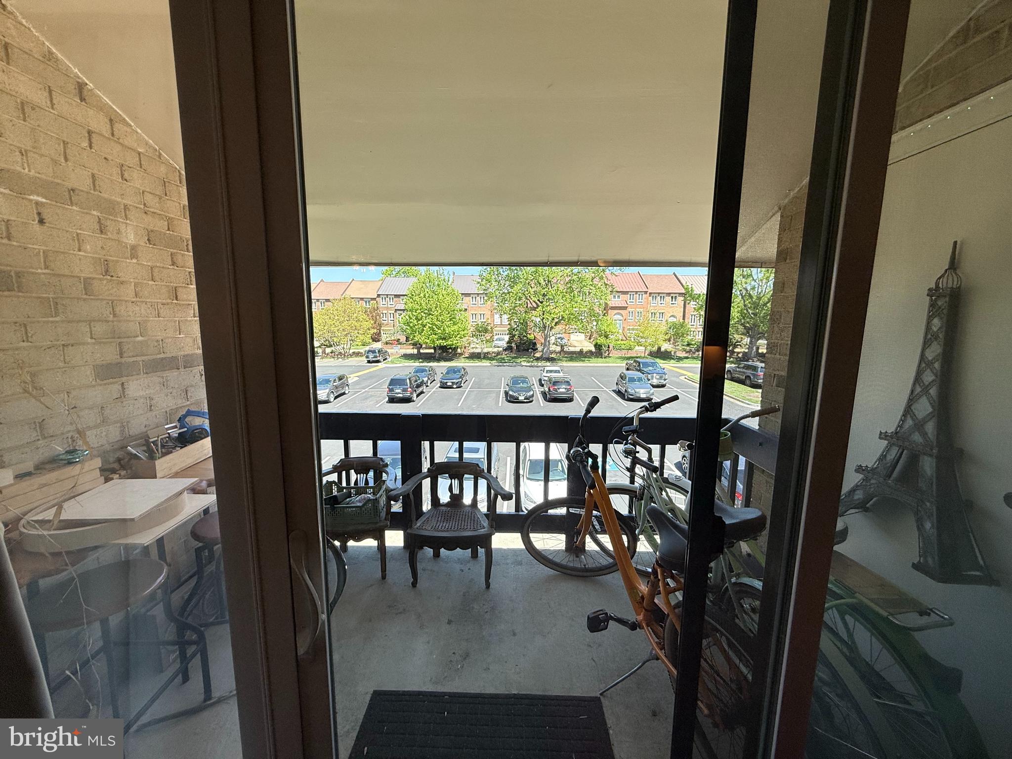 VISTAS OF VIENNA CONDOMINIUMS - Residential