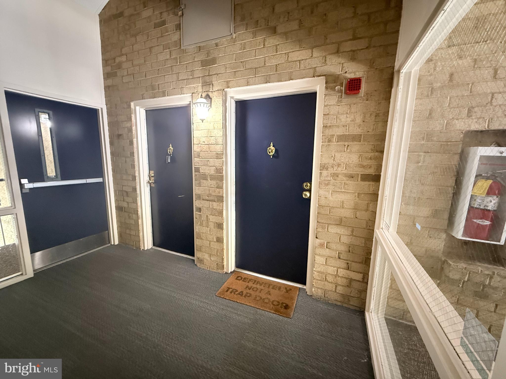 VISTAS OF VIENNA CONDOMINIUMS - Residential