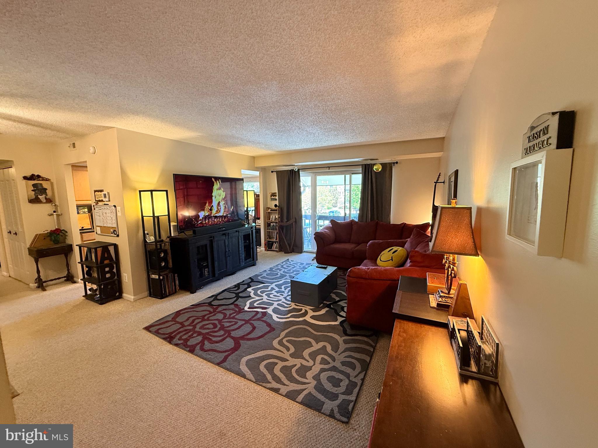 VISTAS OF VIENNA CONDOMINIUMS - Residential