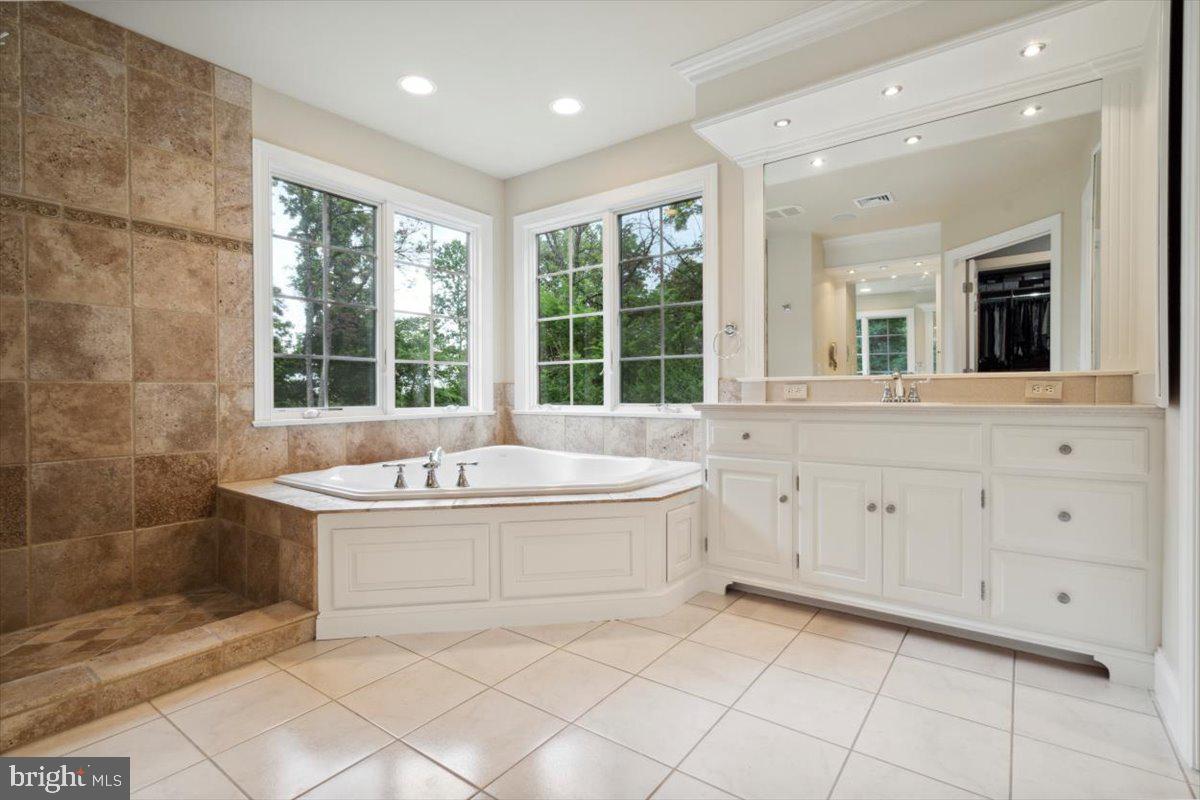 BRIARWOOD - Residential