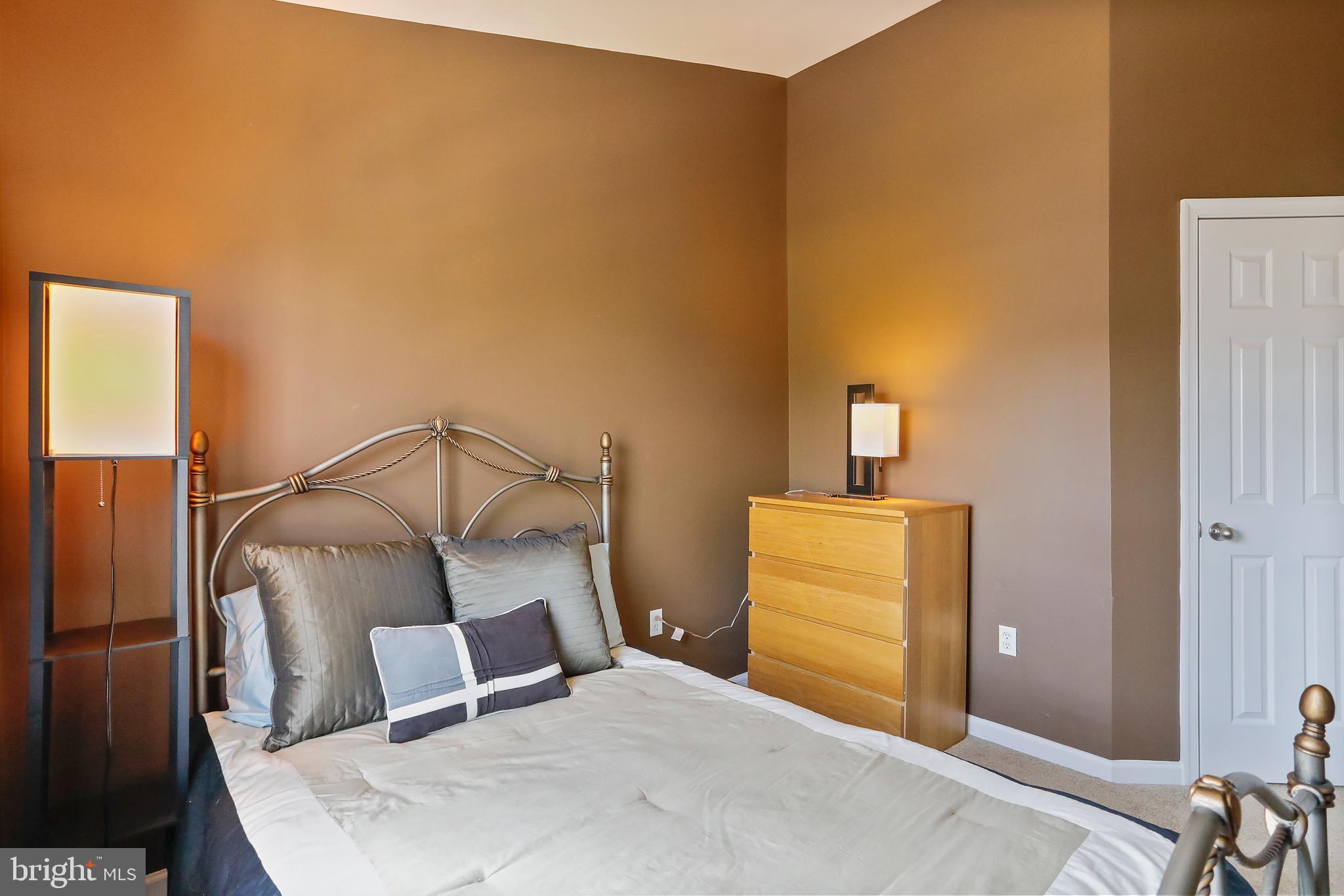 FAIRWAYS AT STONEBRIDGE - Residential