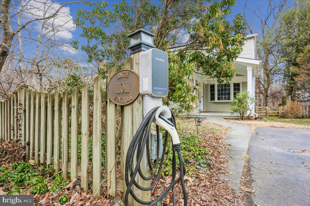 GARRETT PARK - Residential