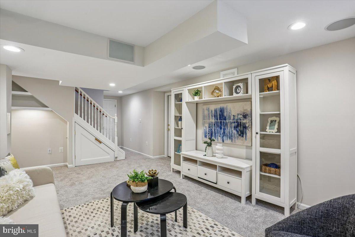 GARRETT PARK - Residential