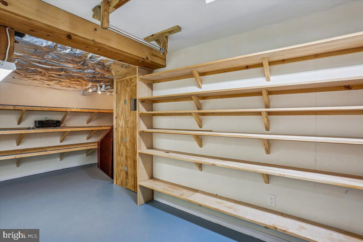 GARRETT PARK - Residential