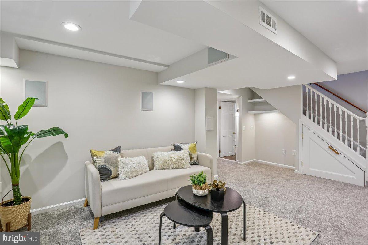 GARRETT PARK - Residential