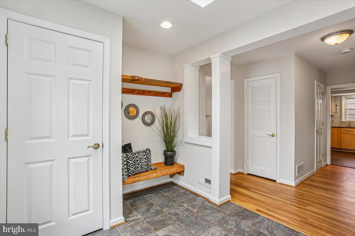 GARRETT PARK - Residential