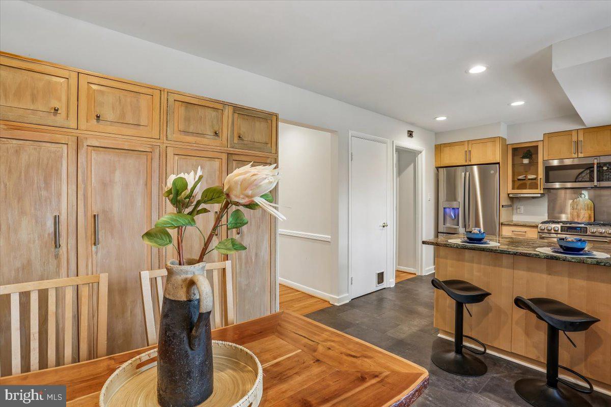 GARRETT PARK - Residential