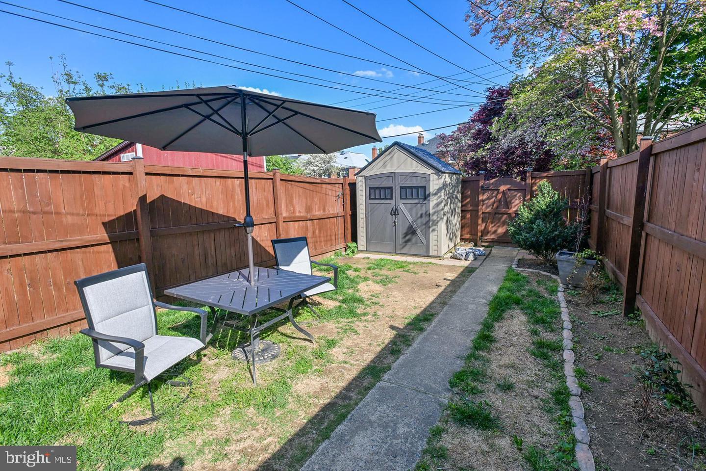 KNETTISHALL - Residential