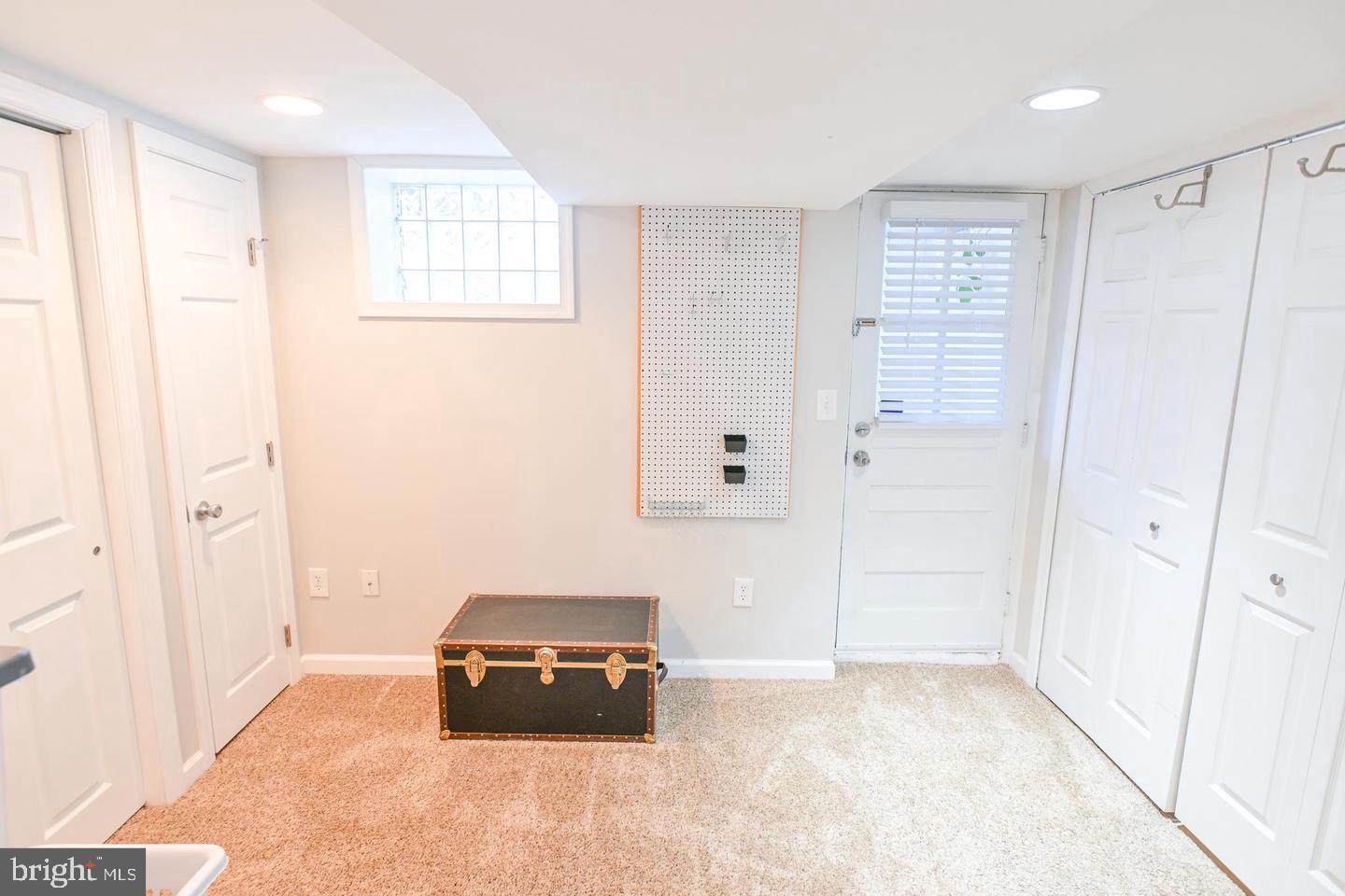 KNETTISHALL - Residential