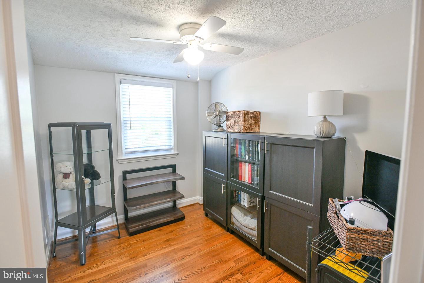 KNETTISHALL - Residential