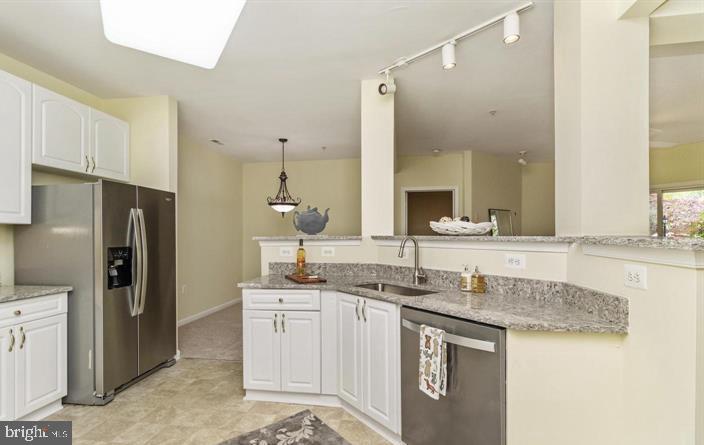 HIGH VIEW AT HUNT VALLEY - Residential