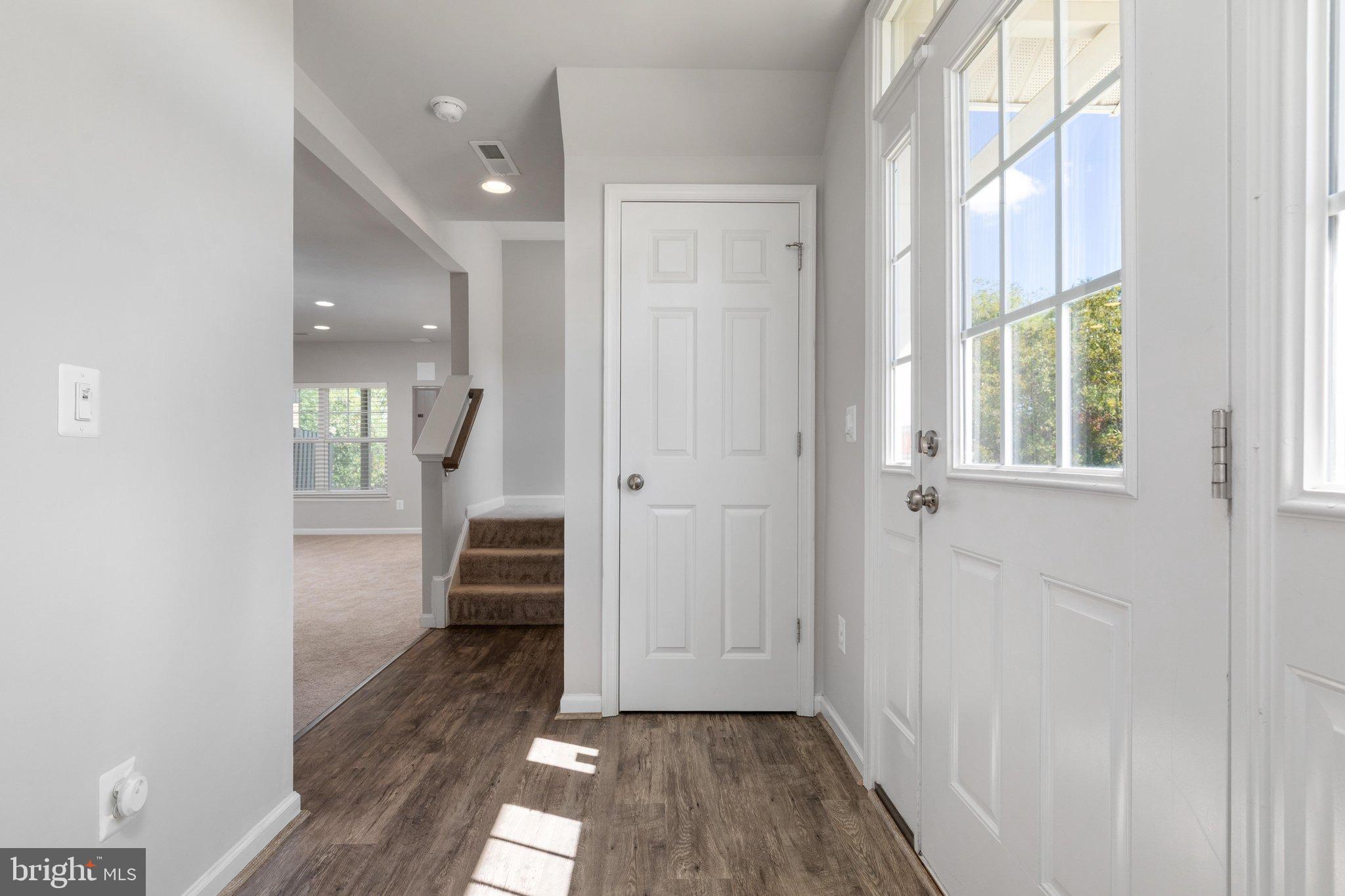 100 SPLENDOR GARDEN WAY
