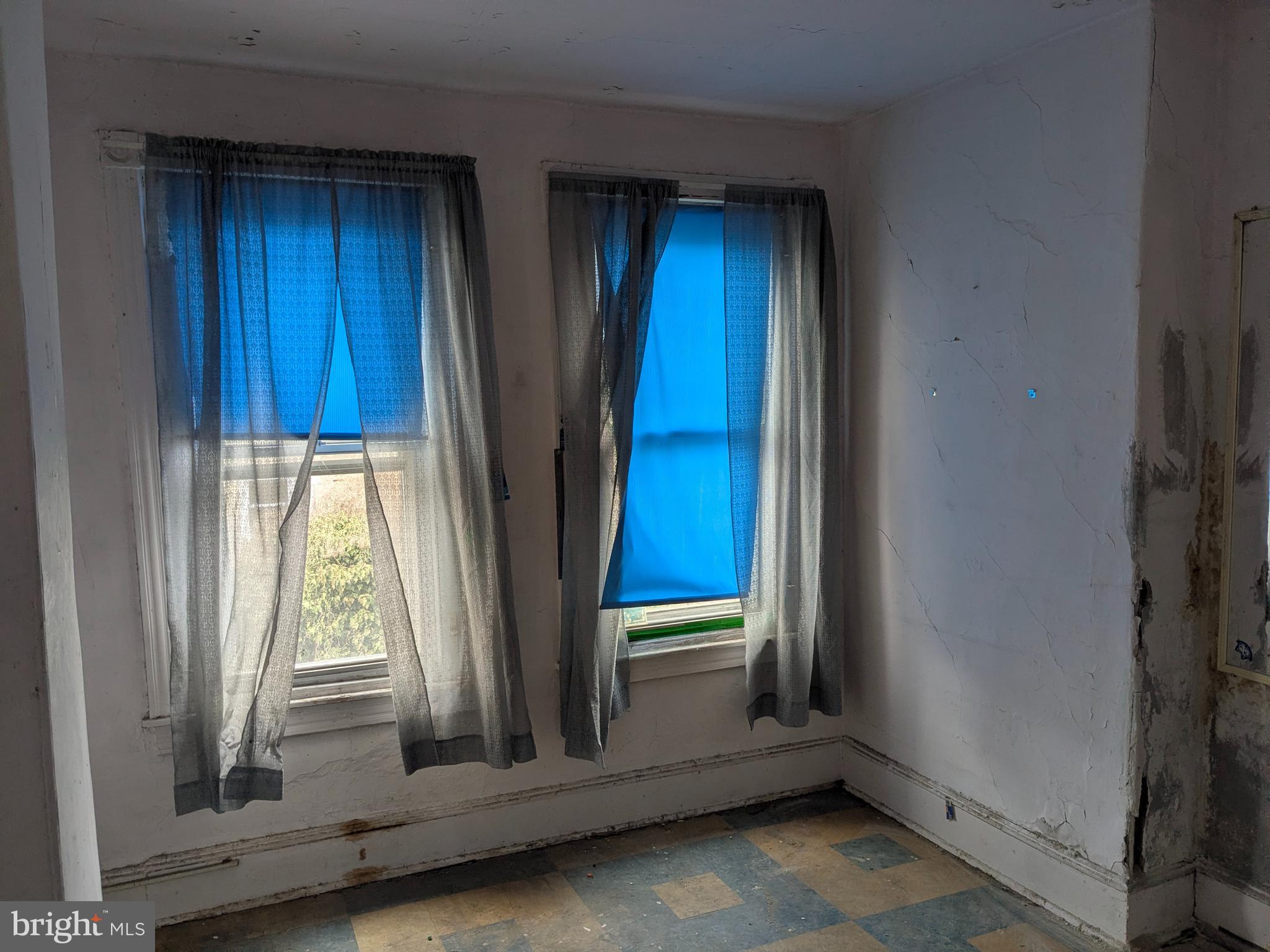 PHILADELPHIA (WEST) - Residential