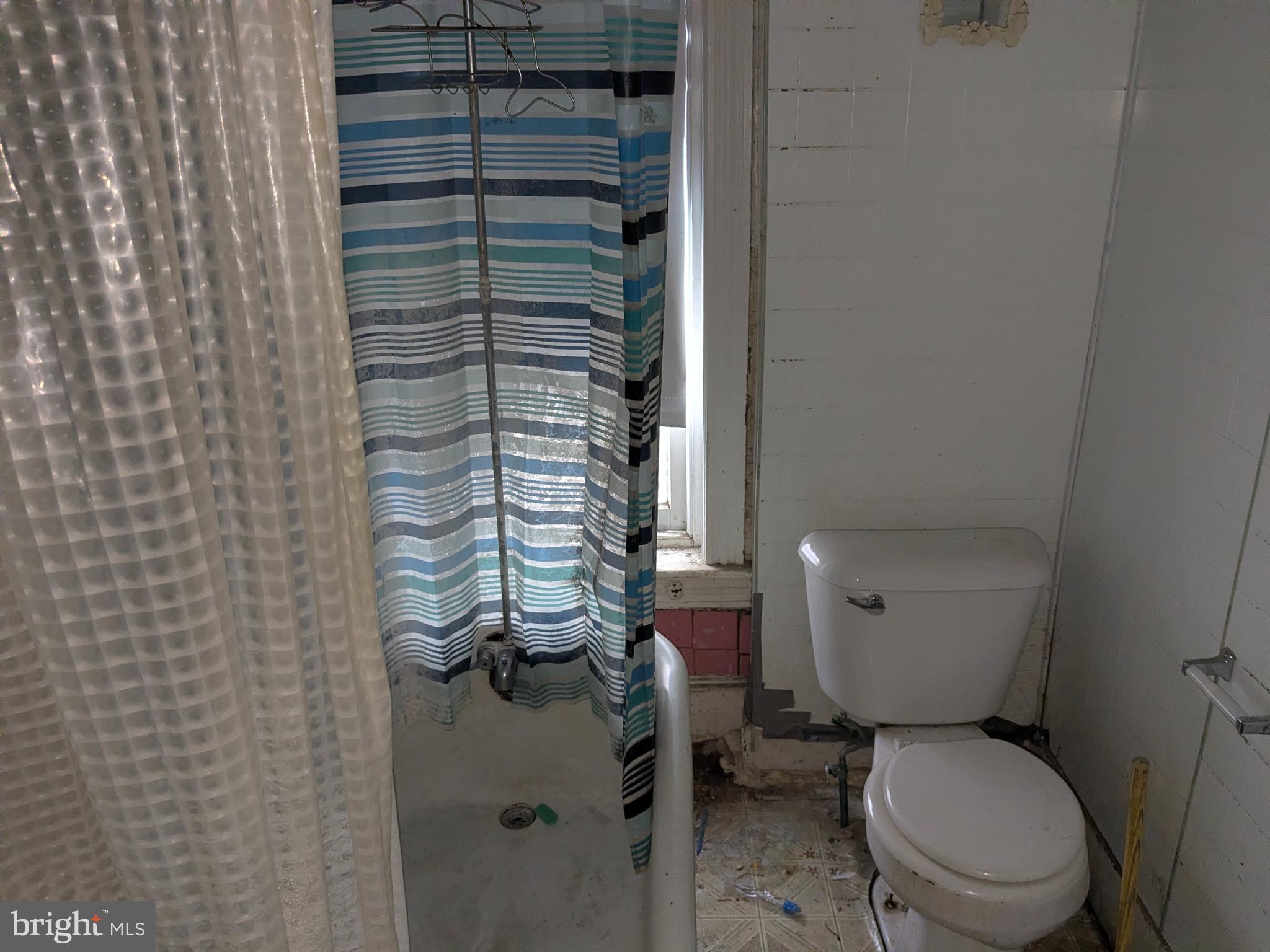 PHILADELPHIA (WEST) - Residential