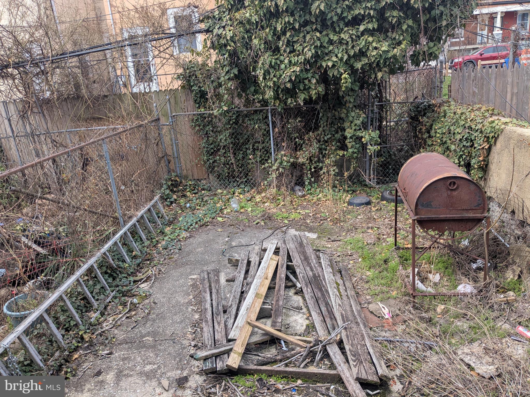 PHILADELPHIA (WEST) - Residential