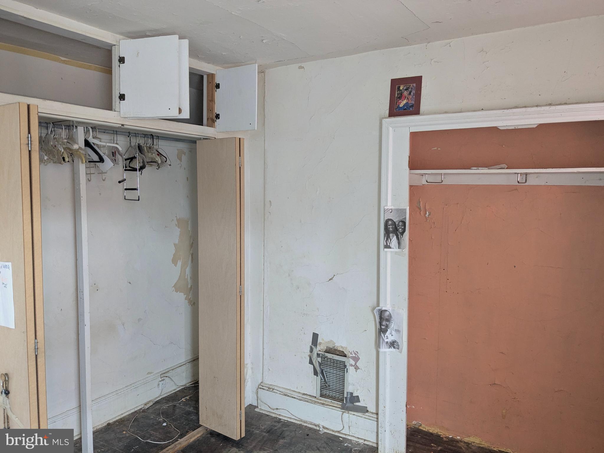 PHILADELPHIA (WEST) - Residential