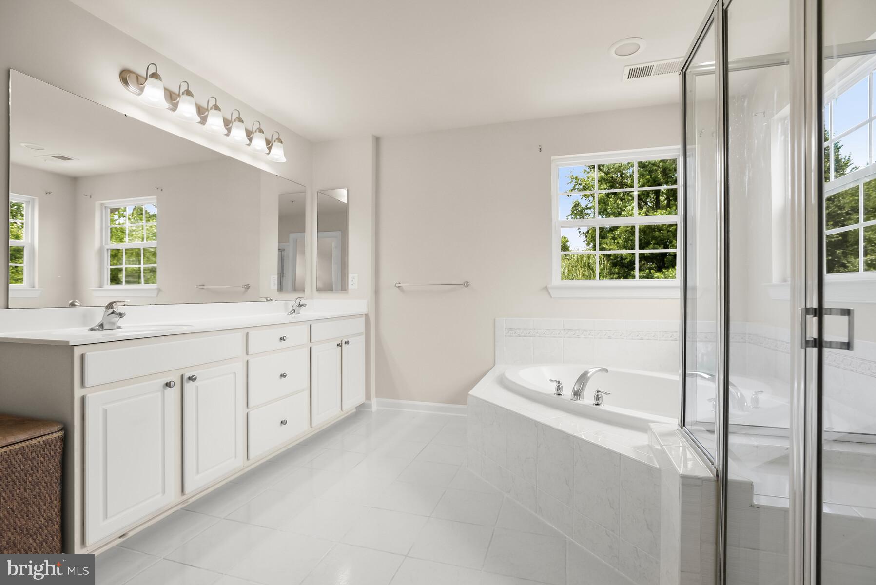 OAKLANDS-PLAT 1> - Residential