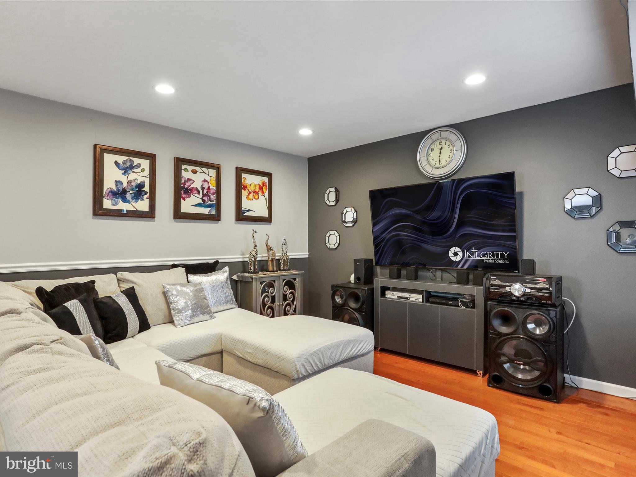 NEWPORT ESTATES - Residential