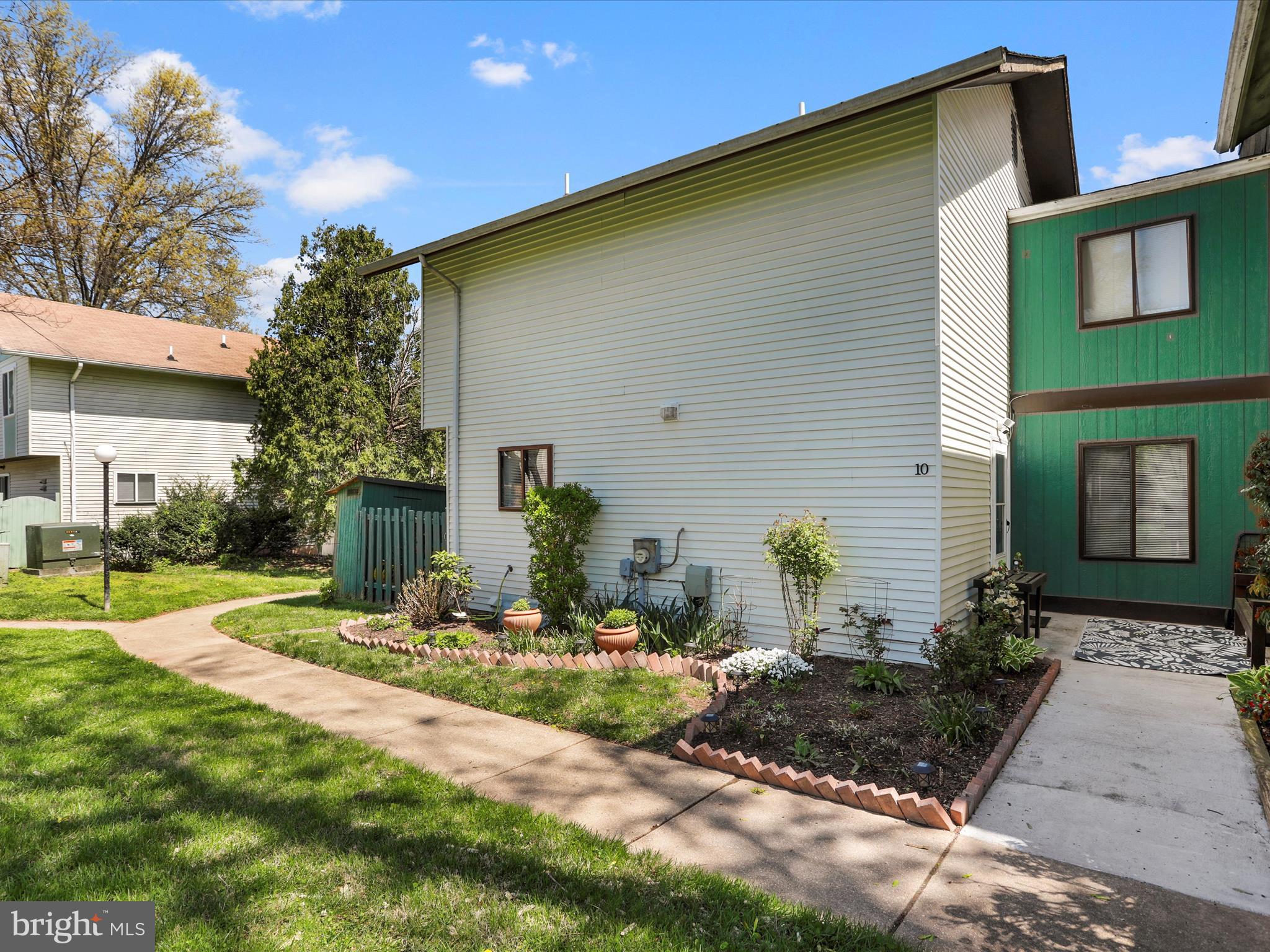 NEWPORT ESTATES - Residential