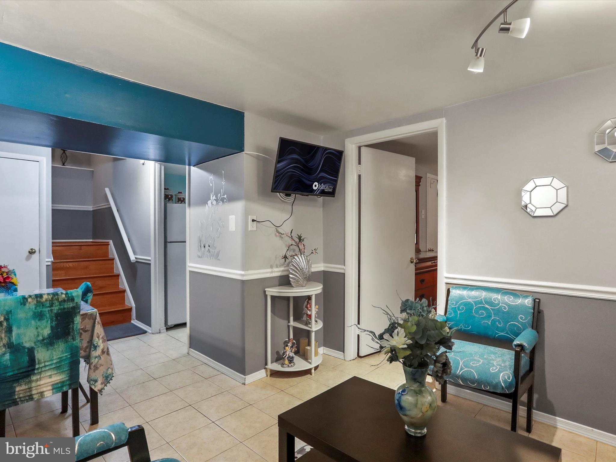 NEWPORT ESTATES - Residential