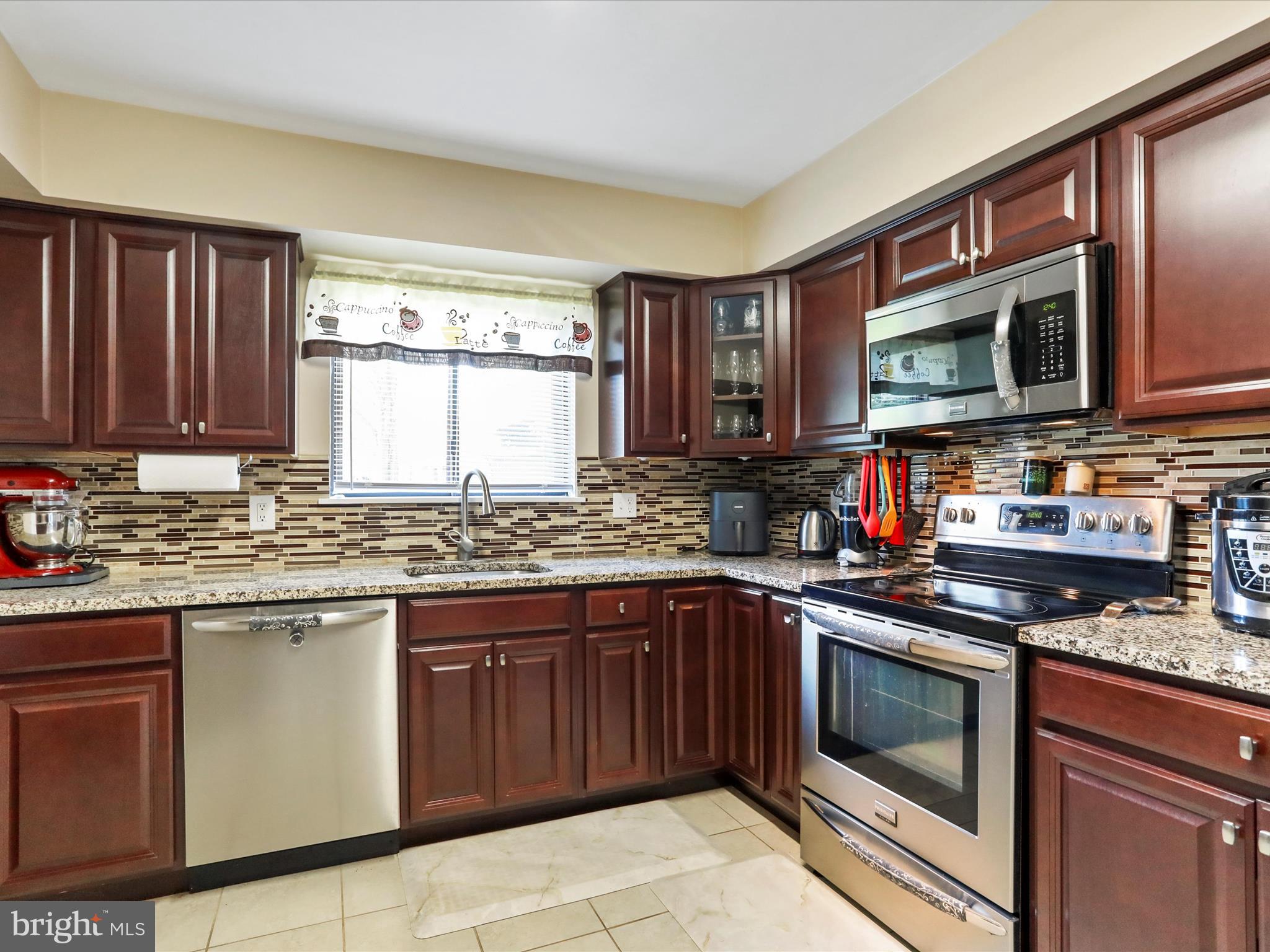 NEWPORT ESTATES - Residential