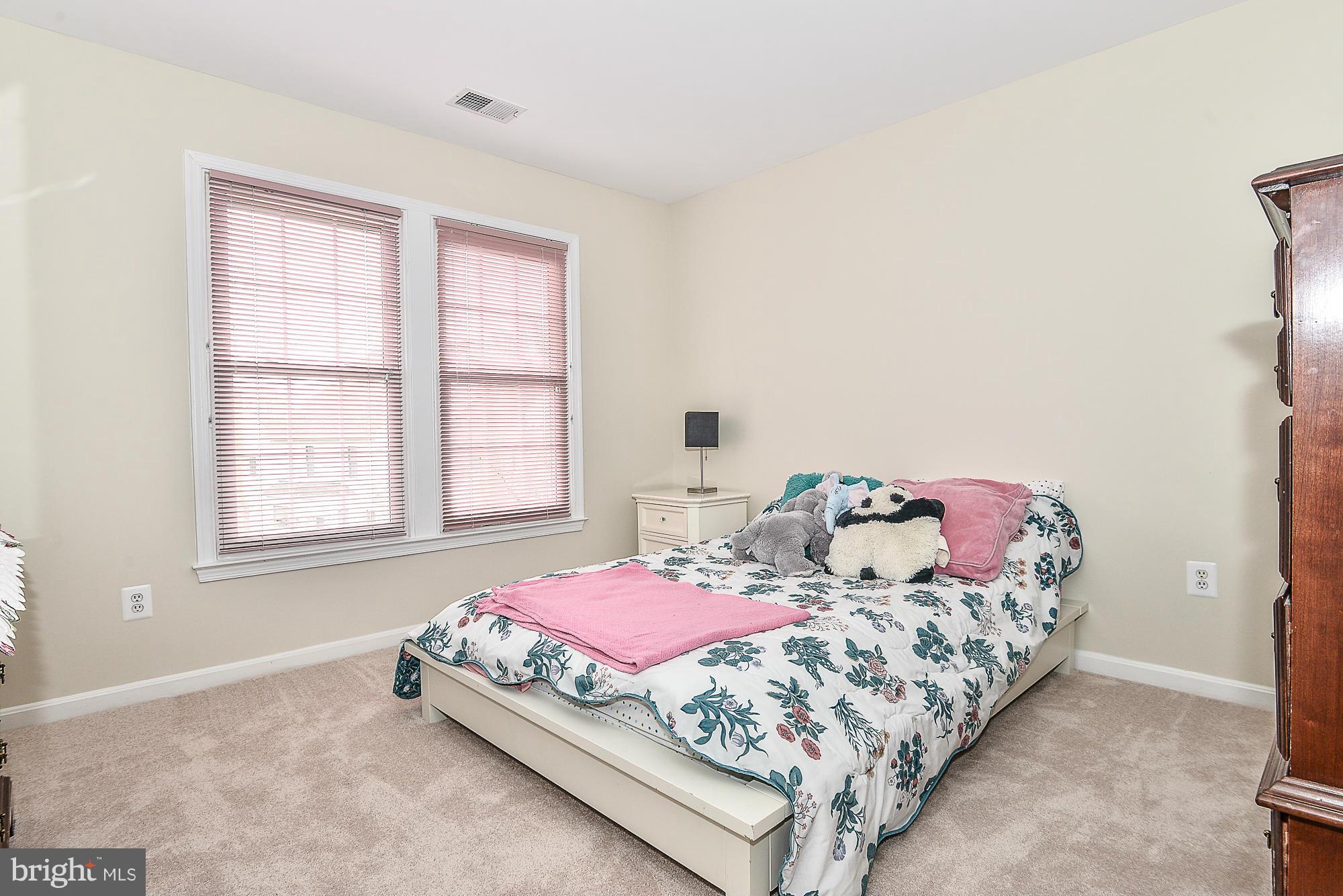 CRESTMONT - Residential