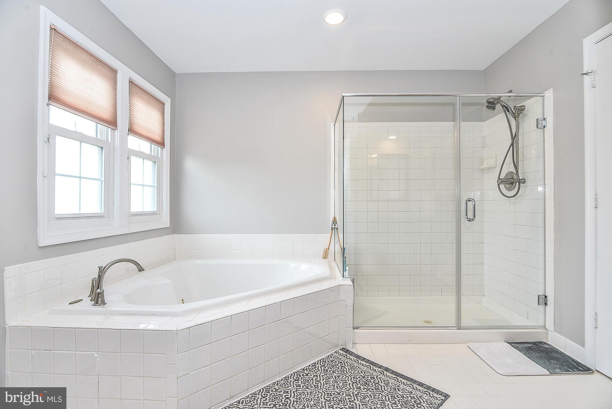 CRESTMONT - Residential