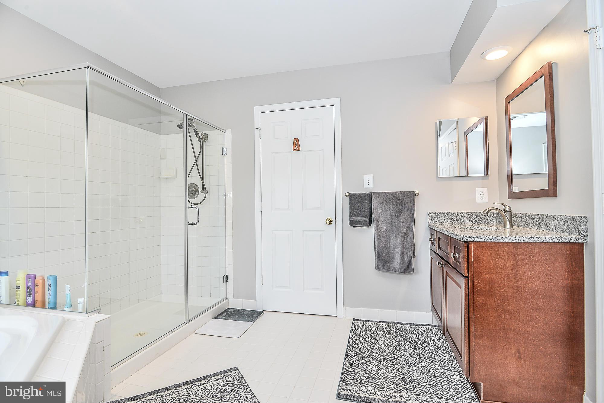 CRESTMONT - Residential