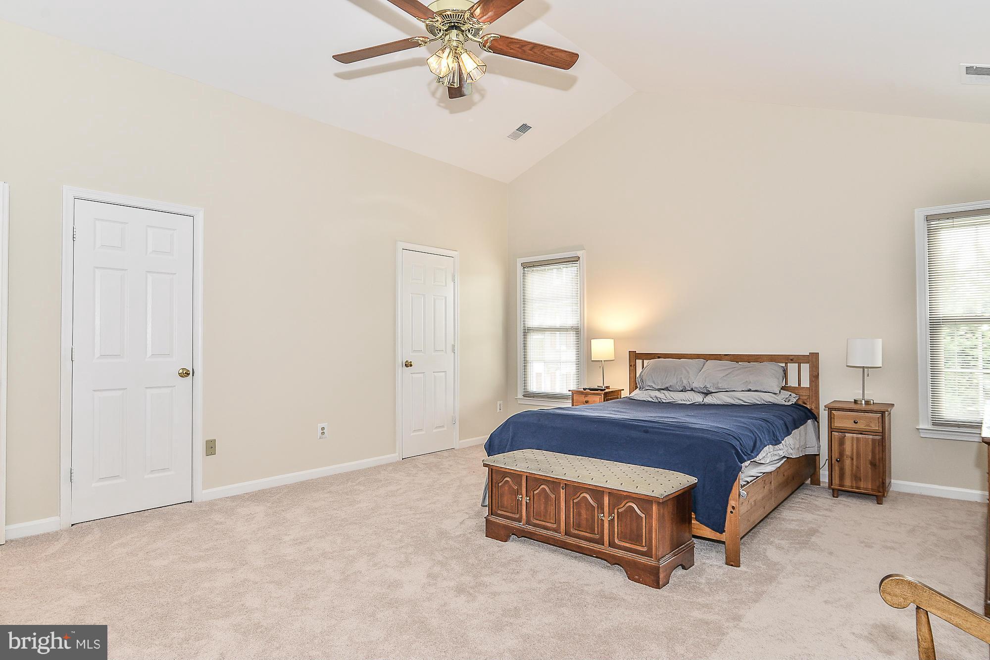 CRESTMONT - Residential